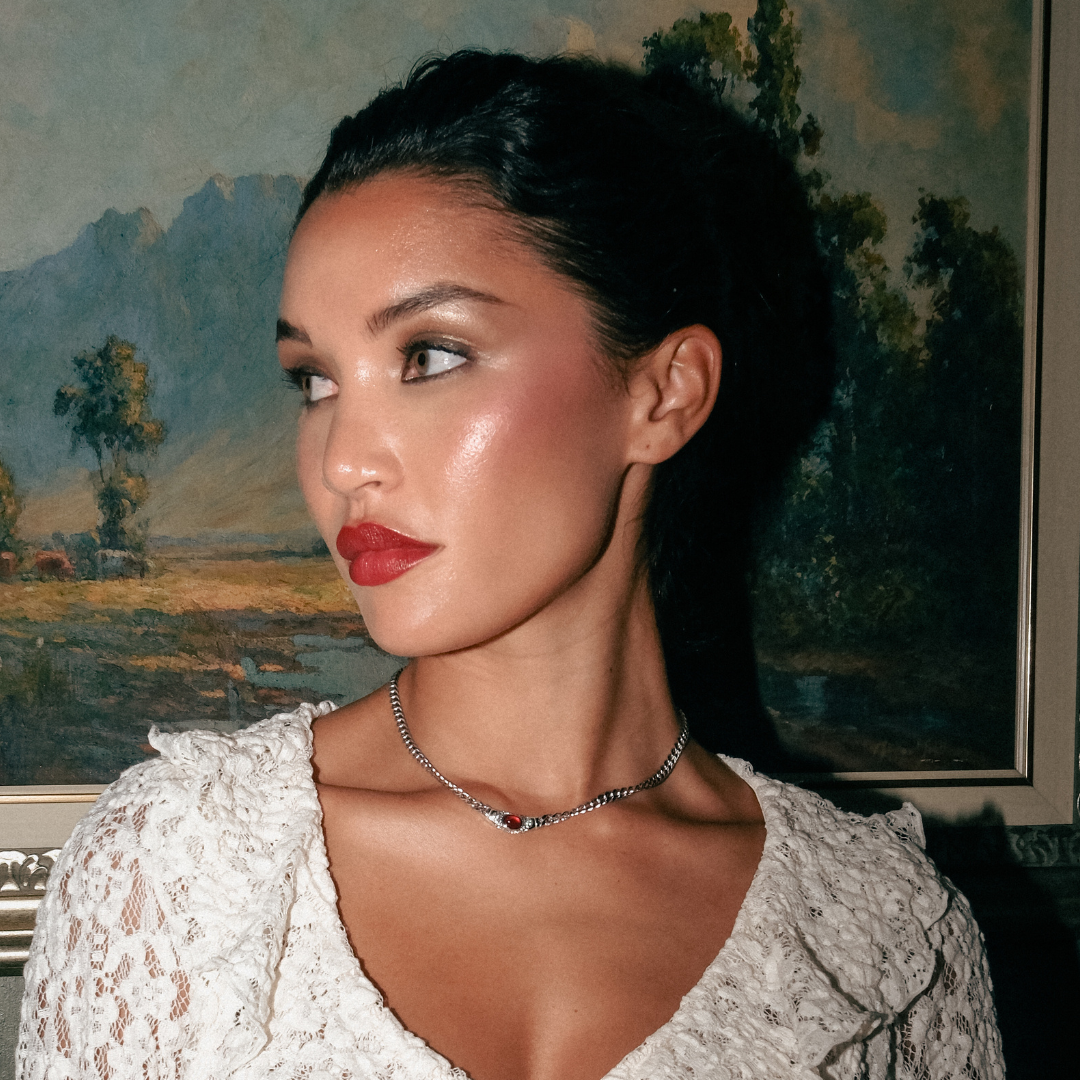 Bella Necklace in Silver - Raena Stones