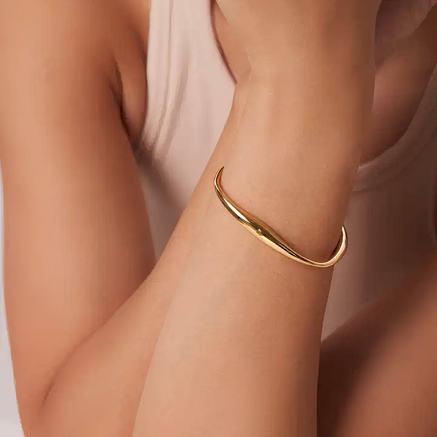 The Perfect Bangle - Cadena Jewellery